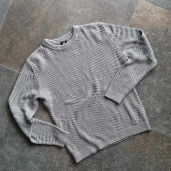 Pull gris manches longues