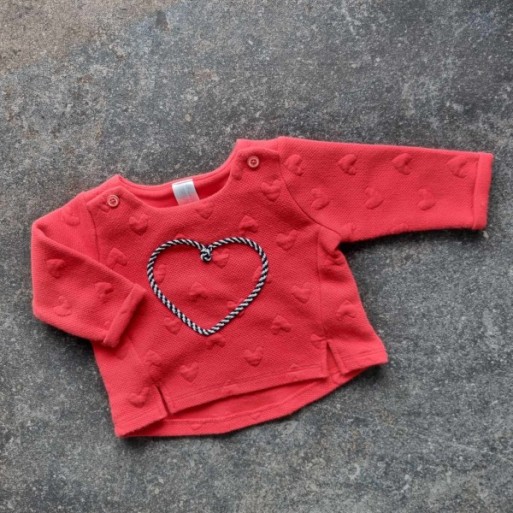 Outlet Suisse – Solderie & Neuf - Pull rouge coeur Baby Club