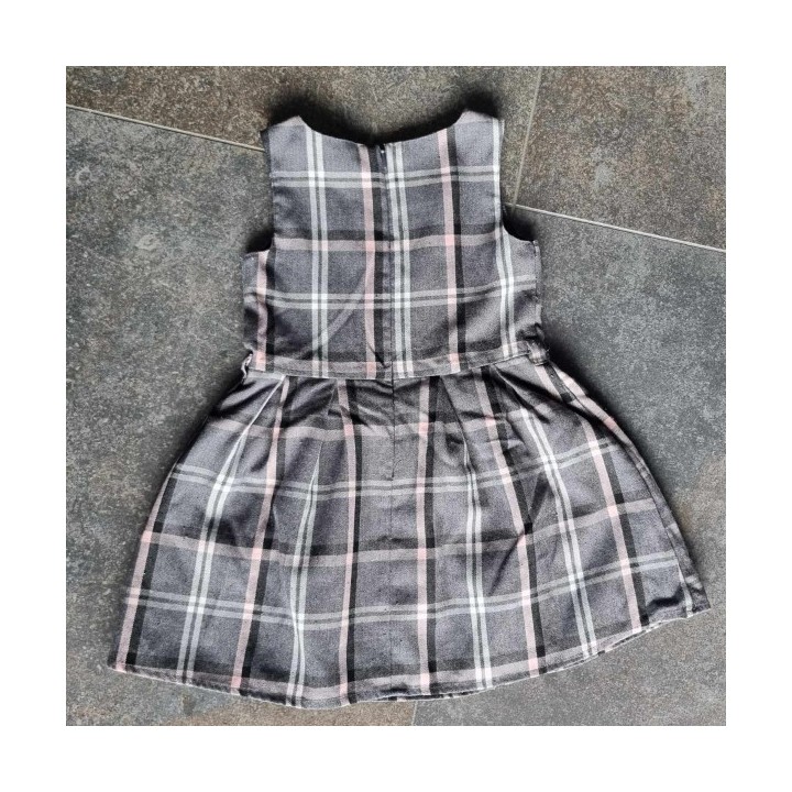 Outlet Suisse – Solderie & Neuf - Robe grise à rayures