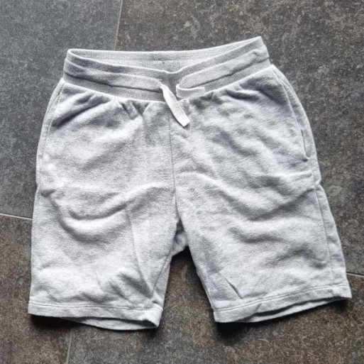 Outlet Suisse – Solderie & Neuf - Short de sport gris H&M