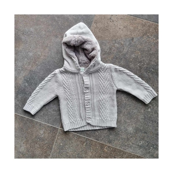 Outlet Suisse – Solderie & Neuf - Pull en laine gris à capuche
