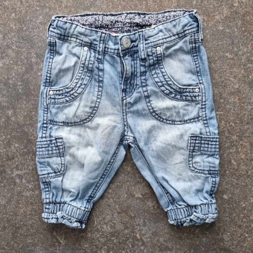 Outlet Suisse – Solderie & Neuf - Pantalon Jeans bleu clair & Now Outlet Suisse – Solderie & Neuf - Pantalon Jeans bleu clair & Now