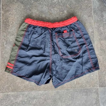 Outlet Suisse – Solderie & Neuf - Short bleu rouge HOM