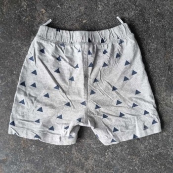 Outlet Suisse – Solderie & Neuf - Short gris triangles Baby Club