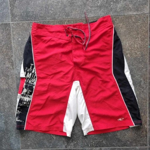 Outlet Suisse – Solderie & Neuf - Short de sport rouge O'Neill