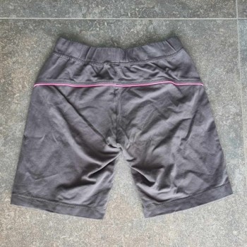 Outlet Suisse – Solderie & Neuf - Short de sport gris