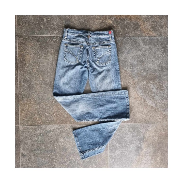 Outlet Suisse – Solderie & Neuf - Jeans bleus Esprit