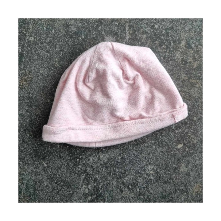 Outlet Suisse – Solderie & Neuf - Bonnet rose à bordure