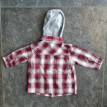 Outlet Suisse – Solderie & Neuf - Chemise à carreaux et capuche