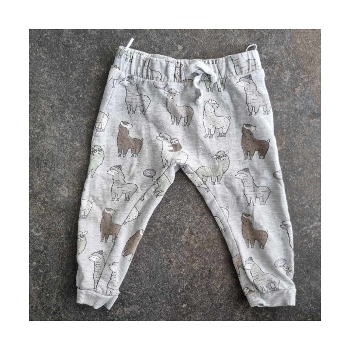 Outlet Suisse – Solderie & Neuf - Bas de pyjama gris lamas C&A