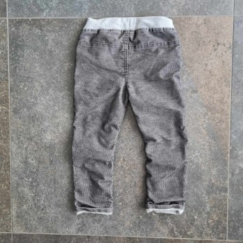 Outlet Suisse – Solderie & Neuf - Pantalon gris style velours côtelé B