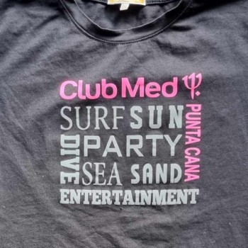 Outlet Suisse – Solderie & Neuf -  T-shirt noir rose fluo Club Med