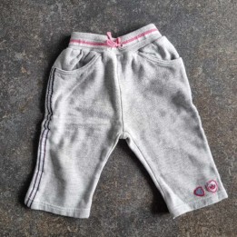 Outlet Suisse – Solderie & Neuf - Pantalon gris de sport Baby Club