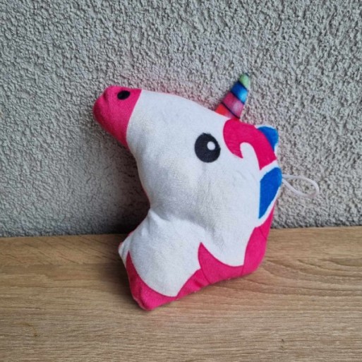 Outlet suisse – Solderie & Neuf - Peluche licorne arc-en-ciel