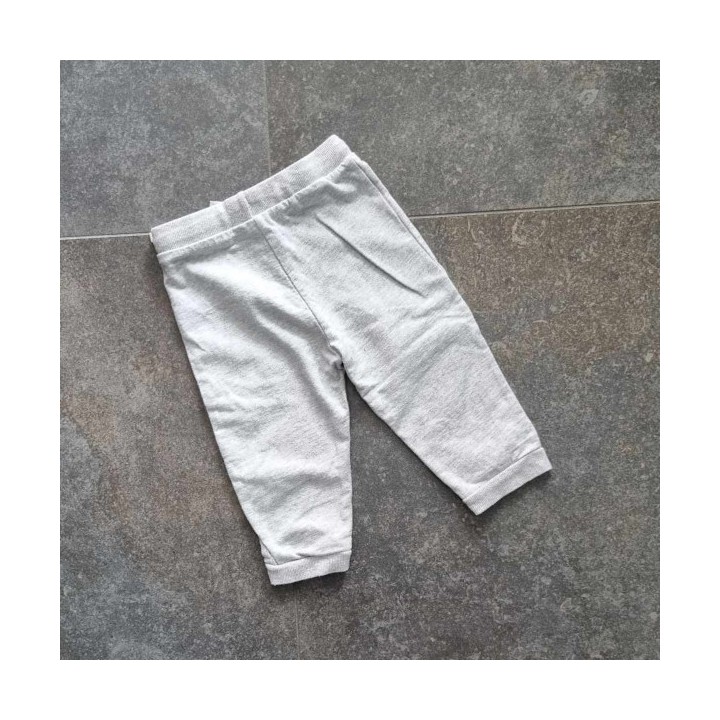 Pantalon gris petits coeurs