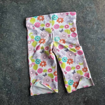 Outlet Suisse – Solderie & Neuf - Pantalon à fleurs Disney