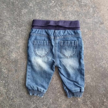 La Solderie - Seconde main et neuf - Pantalon jeans bleu Lupilu
