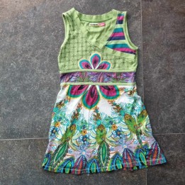 Outlet Suisse – Solderie & Neuf - Robe Desigual verte blanche à fleurs