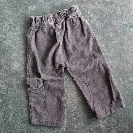 Outlet Suisse – Solderie & Neuf - Pantalon velours côtelé brun