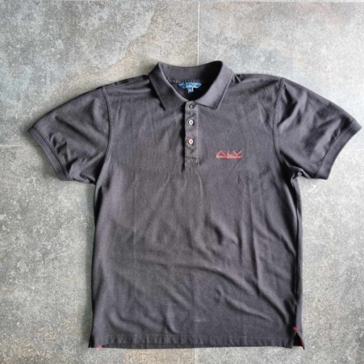 La Solderie suisse - Polo noir logo rouge ALV