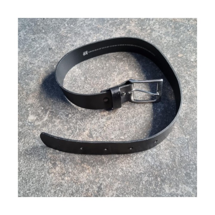 La Solderie suisse  - Ceinture cuir noir H&M longueur 64 cm