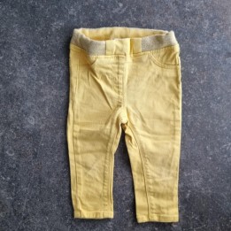 La Solderie suisse -Pantalon jeans jaune Gémo taille 80