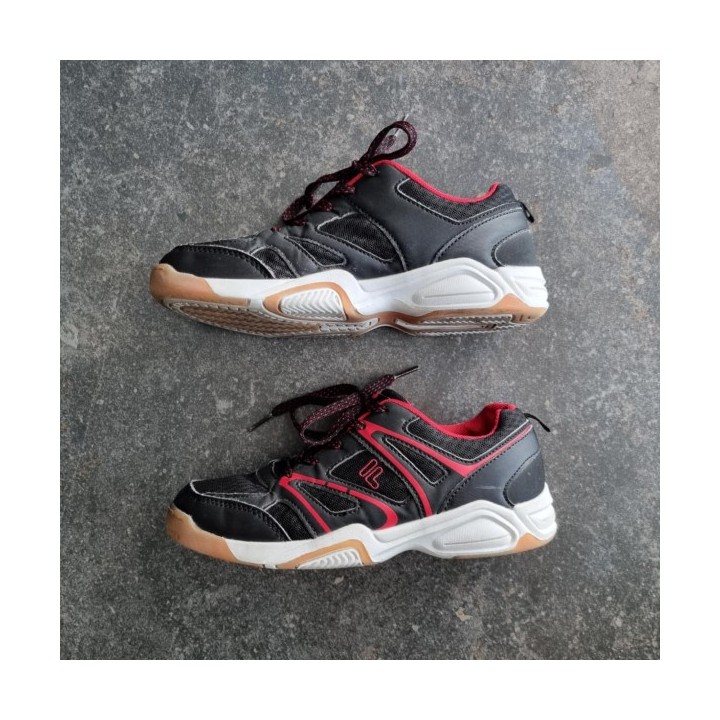 La Solderie suisse - Baskets noires rouge Fila 37