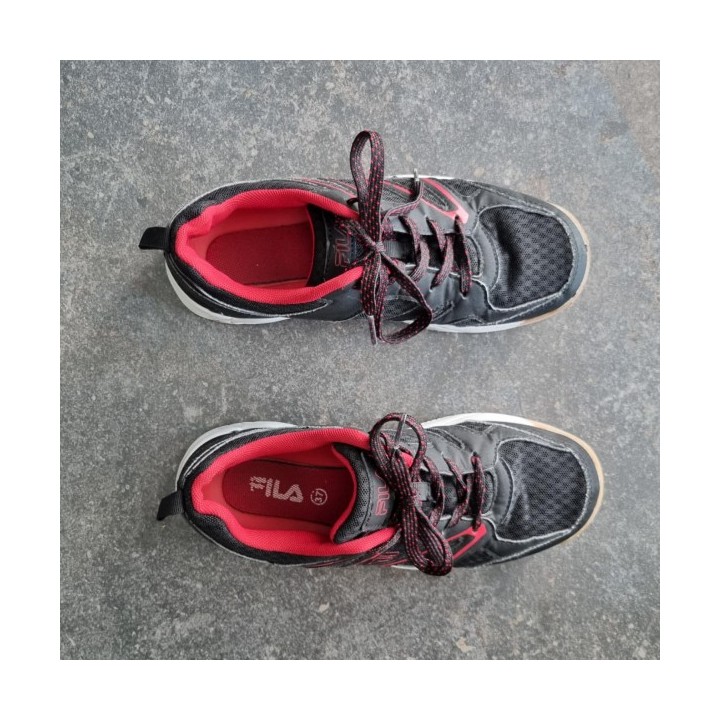 La Solderie suisse - Baskets noires rouge Fila 37