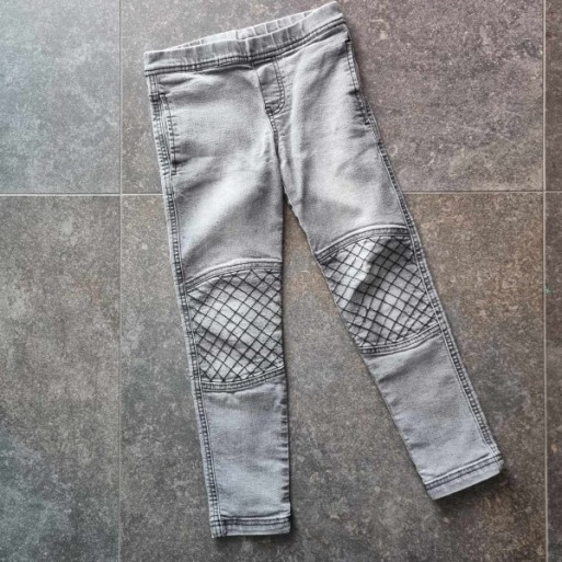 Outlet Suisse – Solderie & Neuf - Jeans gris stretch